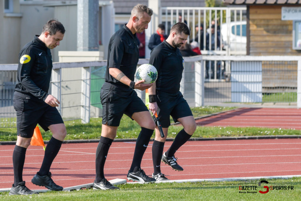 ÉDITO : À mort l&rsquo;arbitre ?