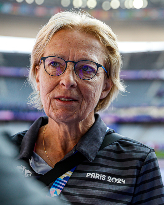 BÉNÉVOLAT : Même aux Jeux, Isabelle Maréchal ne s&rsquo;éloigne jamais trop des pistes 